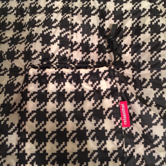 Reisenthel Poncho - Picture 2 of 3